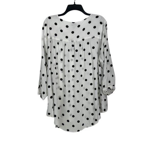 Torrid  Polka Dot V-Neck Chain Detail Top Blouse SZ 2XL  3/4 Sleeves White/Black - Picture 2 of 10